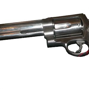 Smith & Wessons Model 500 hunting revolver