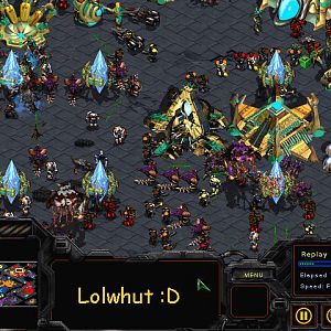 That's what you get when you run a StarCraft replay on BroodWar XD

Btw... the teal protoss are mine xD