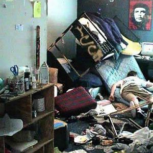 I wonder know to how often these teenagers tides their room.