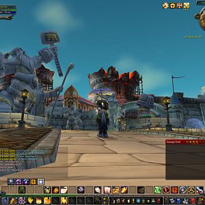 How big can this Deathwing guy be :/
And the great statue of Trollbane's boots to the right side of the pic.