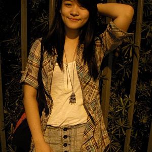 She looks so cute here. :">