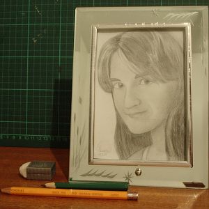 Juliana Maciel - It was for her birthday, I showed the WIPs here at the Hive :P
Still far away from perfection, but... It's nice :D

I had no bette