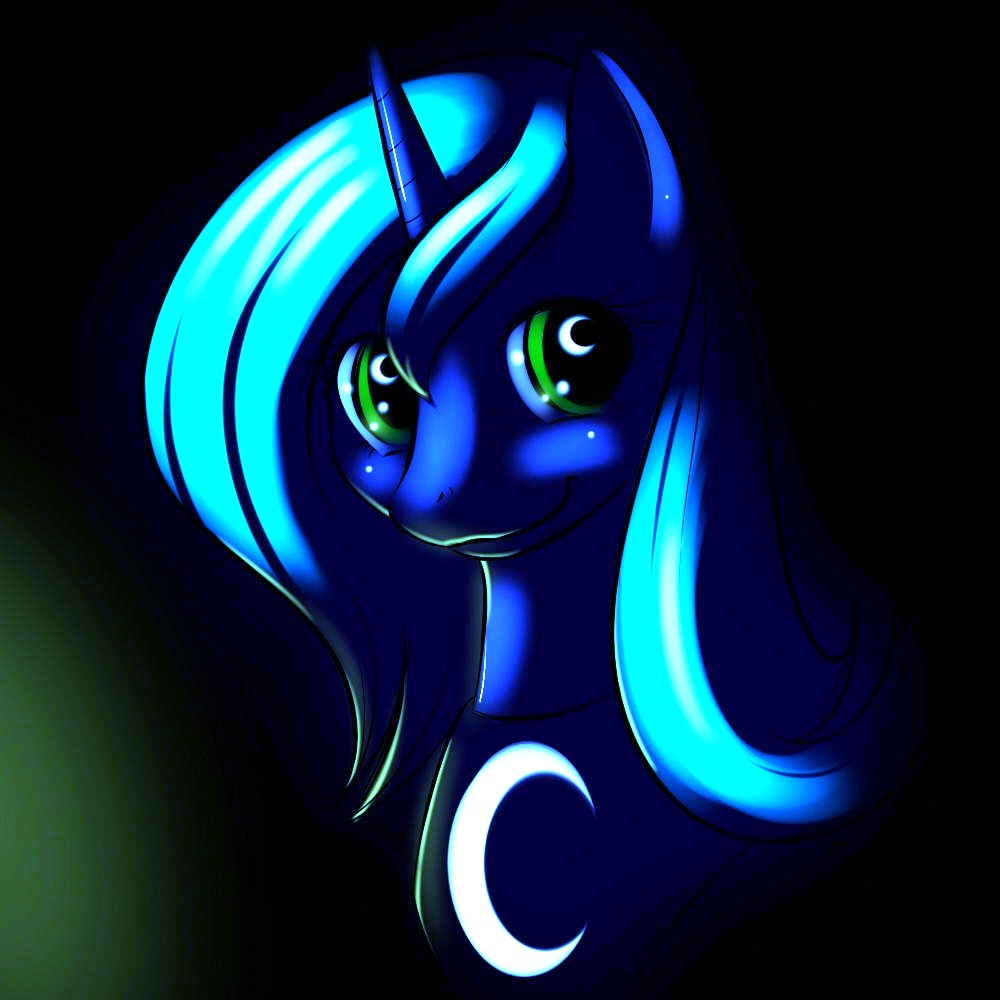 3405   creepy luna smile