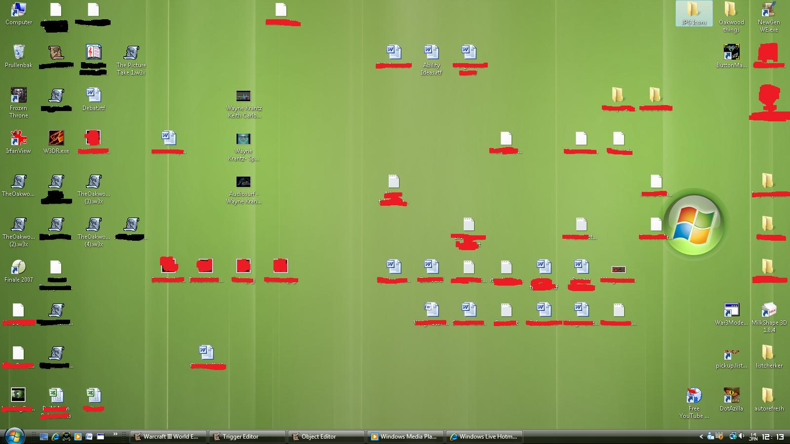 Desktop
Red stuff = Oakwood Forest stuff
Black stuff = Private! O.o
