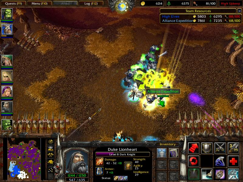 Duke Lionheart and the Alliance in battle. Also, Duke Lionheart's healing spell shows here.