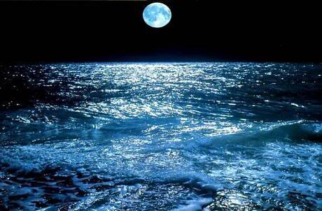 Oceanfullmoon