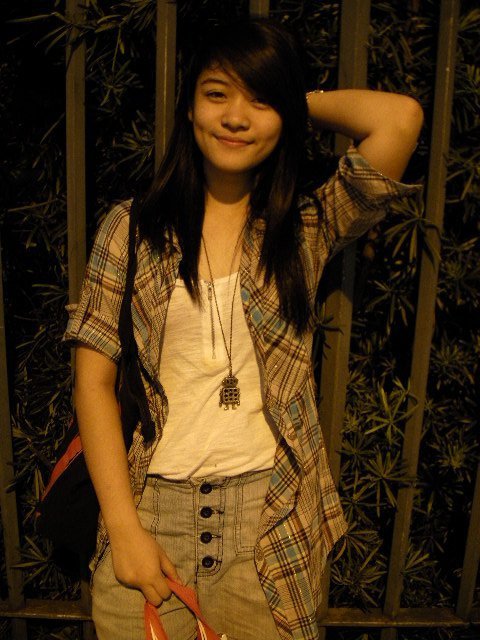 She looks so cute here. :">