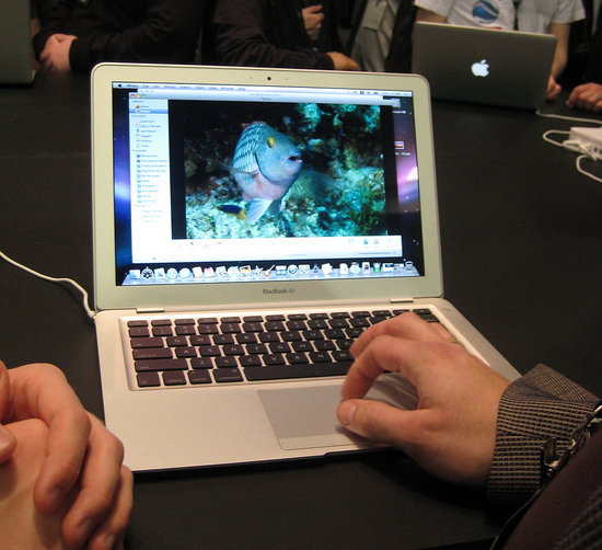 macbook%20air.preview.JPG