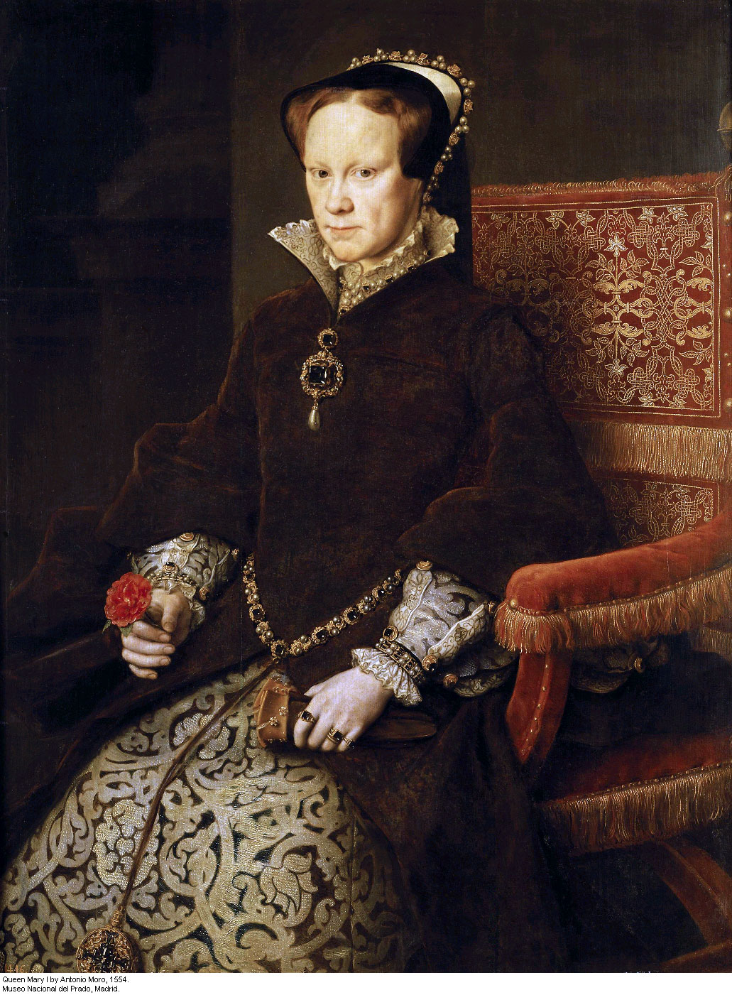 queenmarymoro.jpg