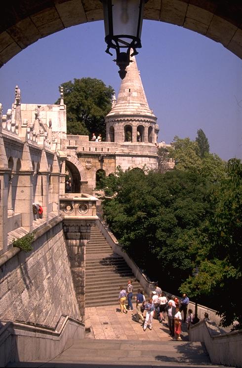 halaszb1.jpg