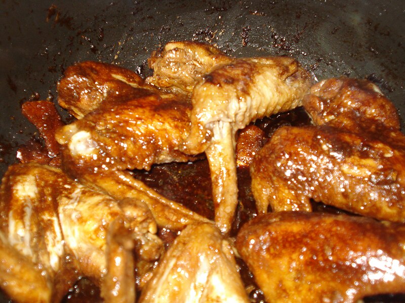 800px-Chicken_Adobo.jpg