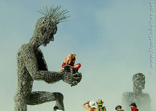 Crude-Awakening-Statue-holding-Girls-.jpg