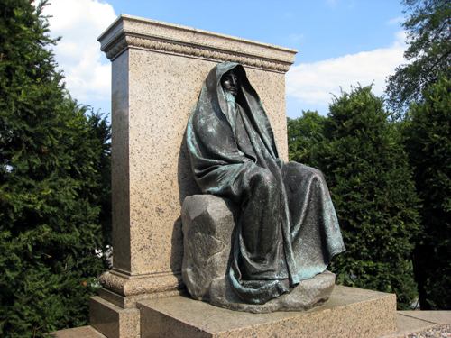 gaudens-statue-1.jpg