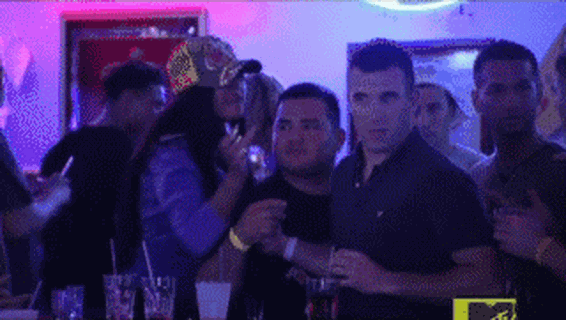 aYbKV6V_460sa.gif