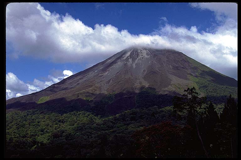 arenal-volcano-64.jpg
