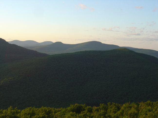 Catskills_from_Overlook_Mountain.jpg
