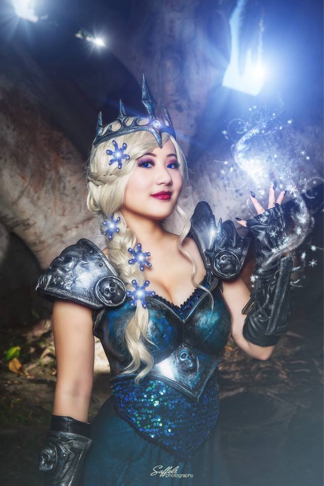112114_FrozenWoW_Cosplay.jpg